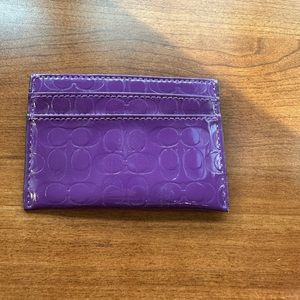 Coach wallet purple credit card holder, patent leather.